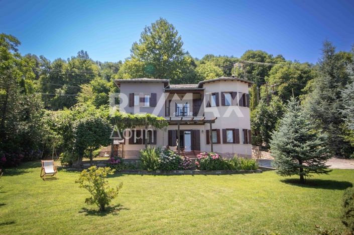 Image No.38-4 Bed Property for sale