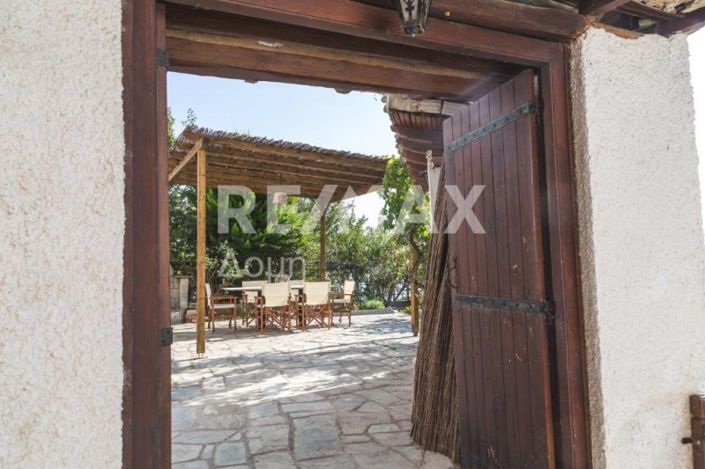 Image No.6-2 Bed House for sale