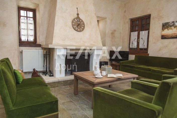 Image No.10-2 Bed House for sale