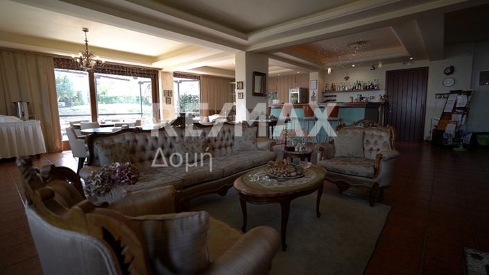 Image No.24-13 Bed Property for sale