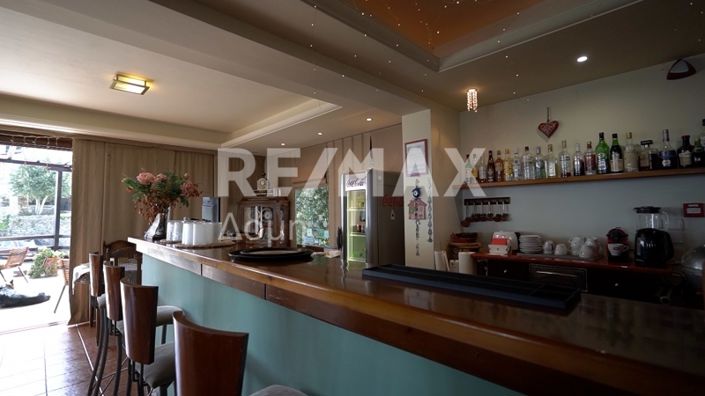 Image No.25-13 Bed Property for sale