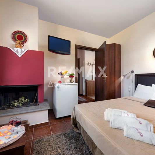 Image No.31-13 Bed Property for sale