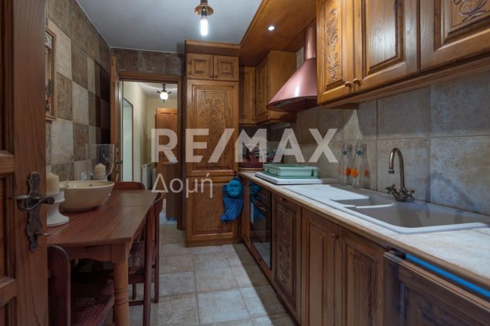 Image No.19-3 Bed Property for sale