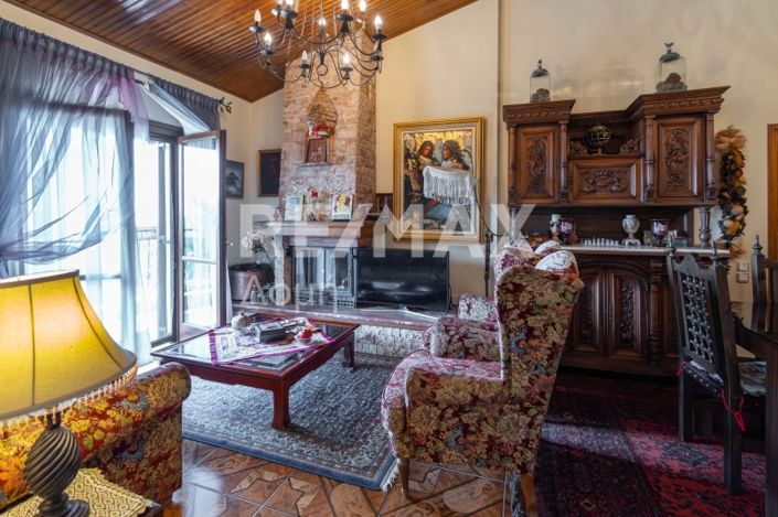 Image No.7-3 Bed Property for sale