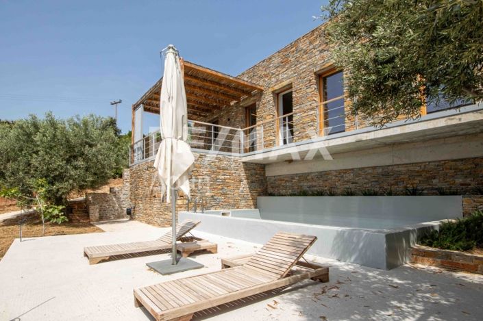 Image No.27-2 Bed House for sale