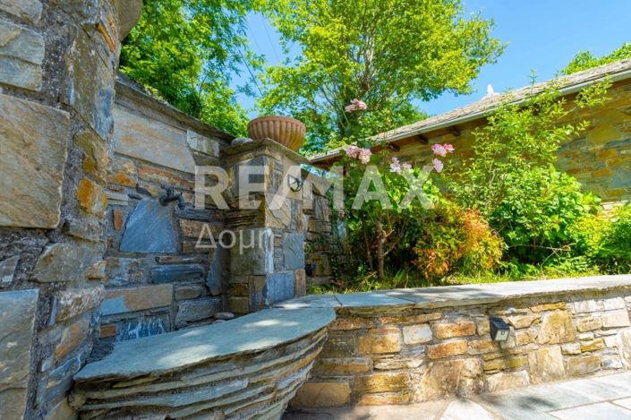 Image No.43-5 Bed Property for sale