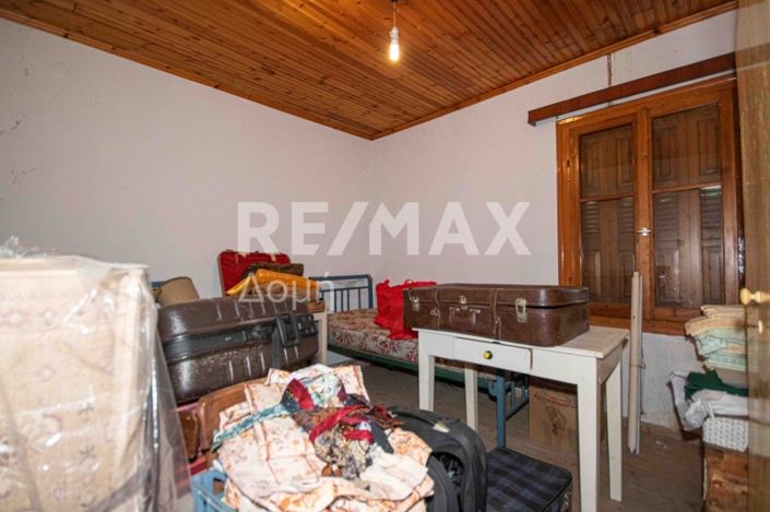 Image No.40-3 Bed Property for sale