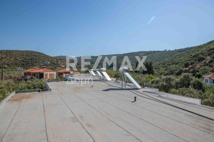 Image No.26-3 Bed Property for sale