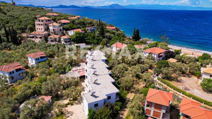 Image No.3-3 Bed Property for sale