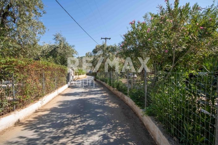 Image No.45-3 Bed Property for sale