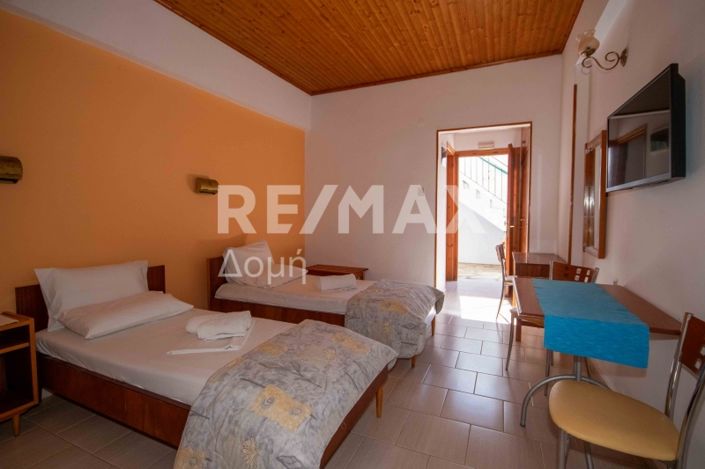 Image No.59-3 Bed Property for sale