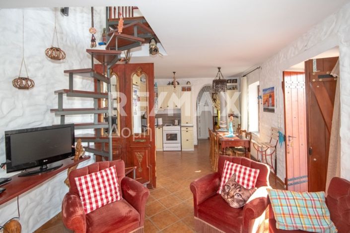 Image No.18-3 Bed House for sale