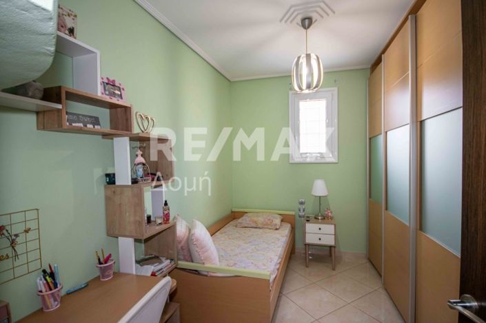 Image No.21-6 Bed House for sale