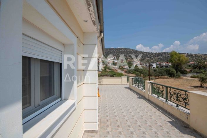 Image No.54-6 Bed House for sale