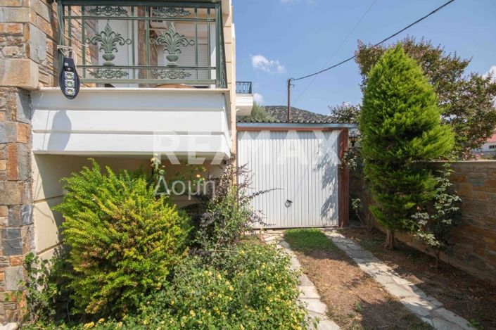 Image No.6-6 Bed House for sale