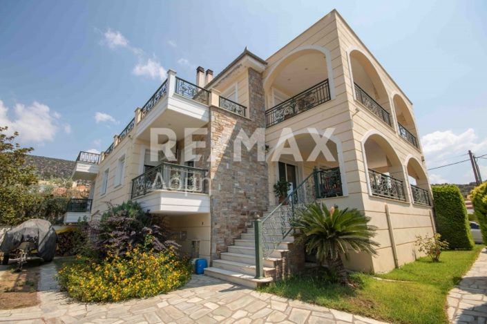 Image No.7-6 Bed House for sale