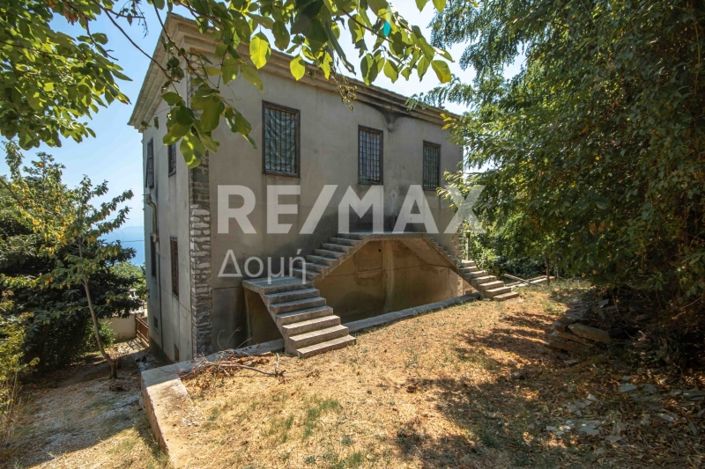 Image No.44-5 Bed Property for sale