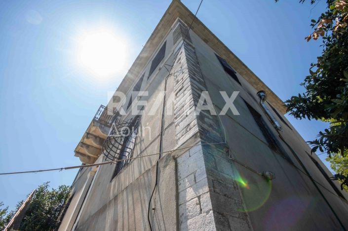 Image No.47-5 Bed Property for sale