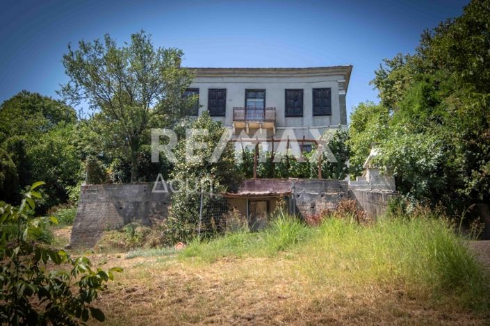 Image No.55-5 Bed Property for sale