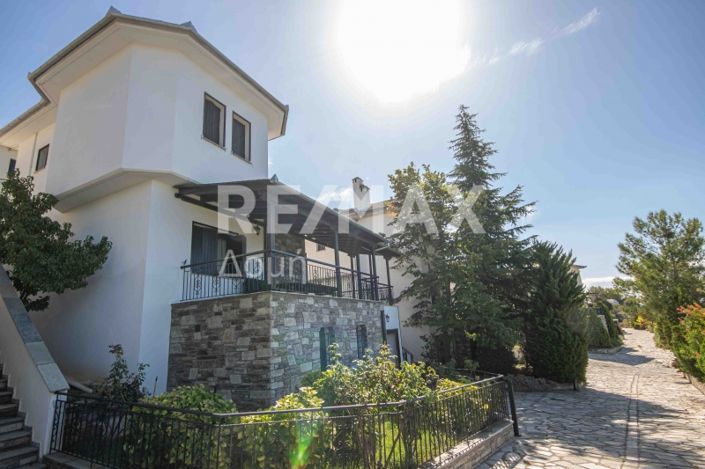 Image No.10-2 Bed House for sale