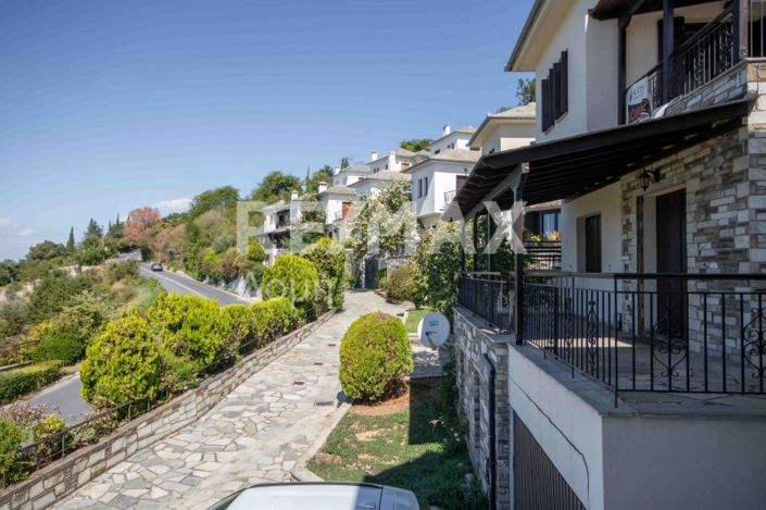 Image No.17-2 Bed House for sale