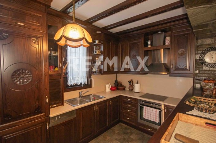 Image No.4-2 Bed House for sale