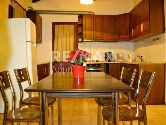 Image No.4-6 Bed Property for sale