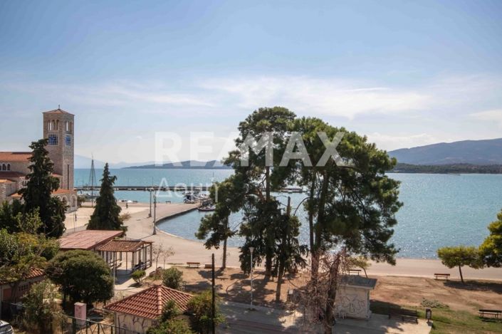 Image No.44-2 Bed Property for sale