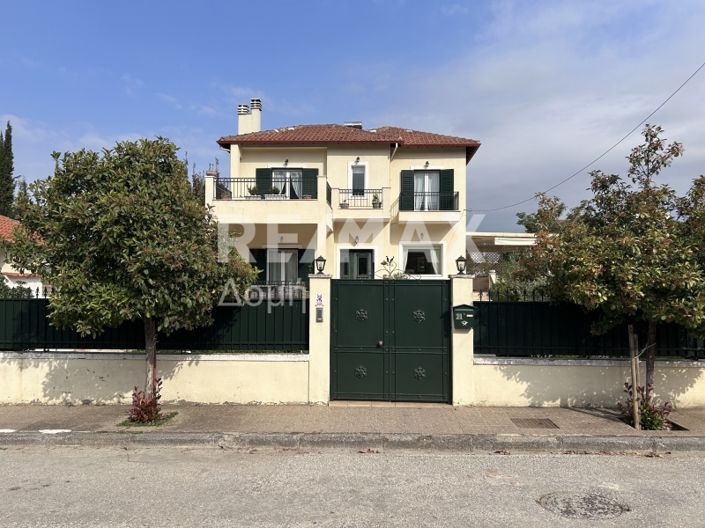 Image No.27-4 Bed Maisonette for sale