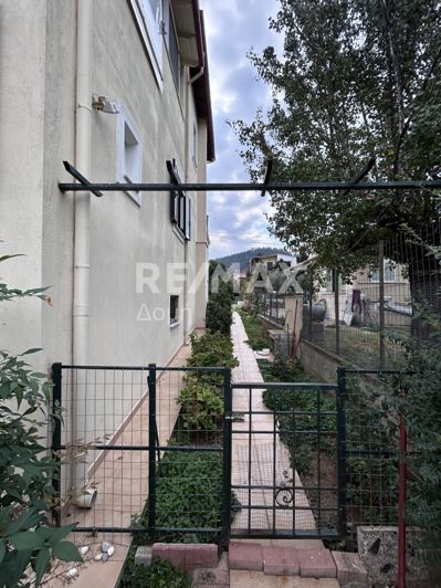 Image No.54-4 Bed Maisonette for sale