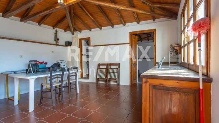 Image No.21-4 Bed Property for sale