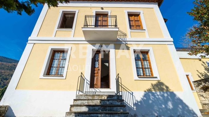 Image No.37-4 Bed Property for sale