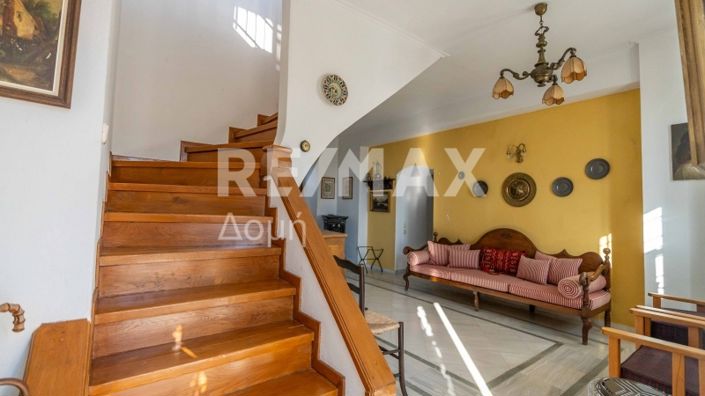 Image No.4-4 Bed Property for sale