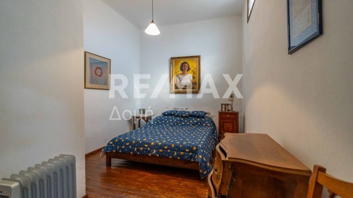 Image No.8-4 Bed Property for sale