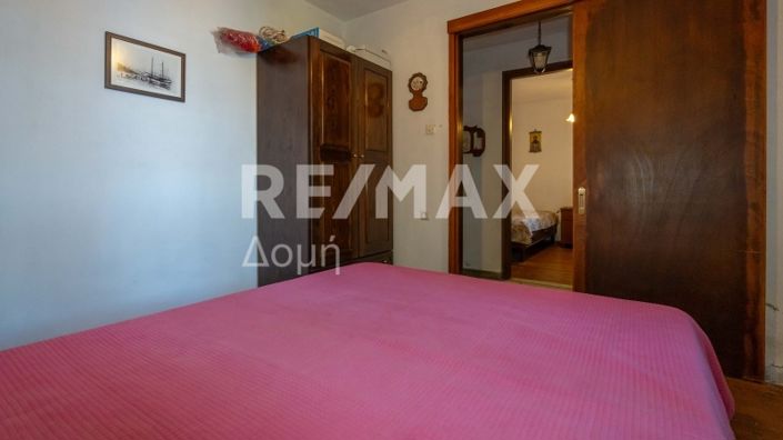 Image No.16-3 Bed Property for sale