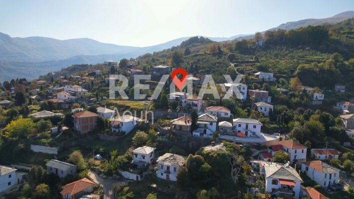 Image No.54-3 Bed Property for sale