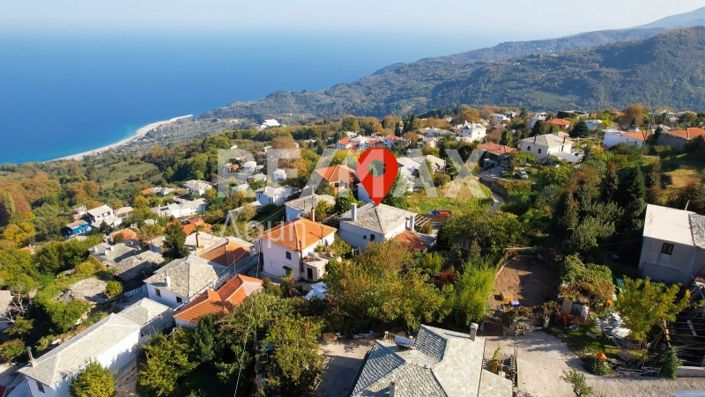 Image No.55-3 Bed Property for sale