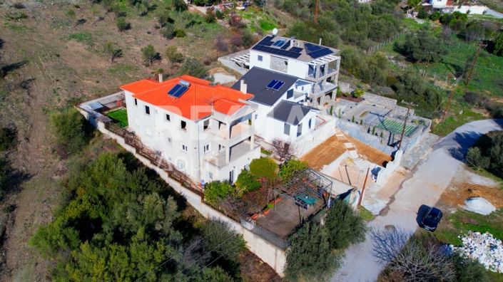 Image No.2-2 Bed Property for sale