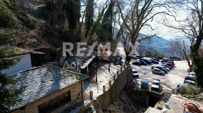 1 - Center, Property