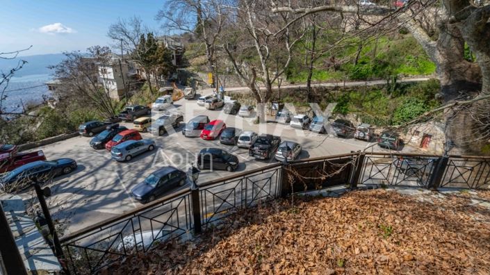 Image No.10-1 Bed Property for sale