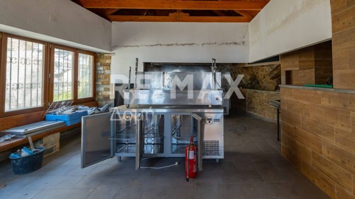 Image No.14-1 Bed Property for sale