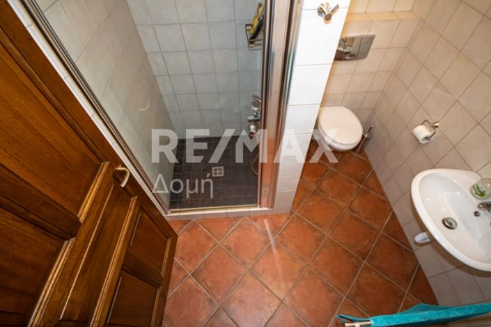 Image No.19-3 Bed House for sale