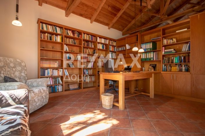 Image No.30-3 Bed House for sale