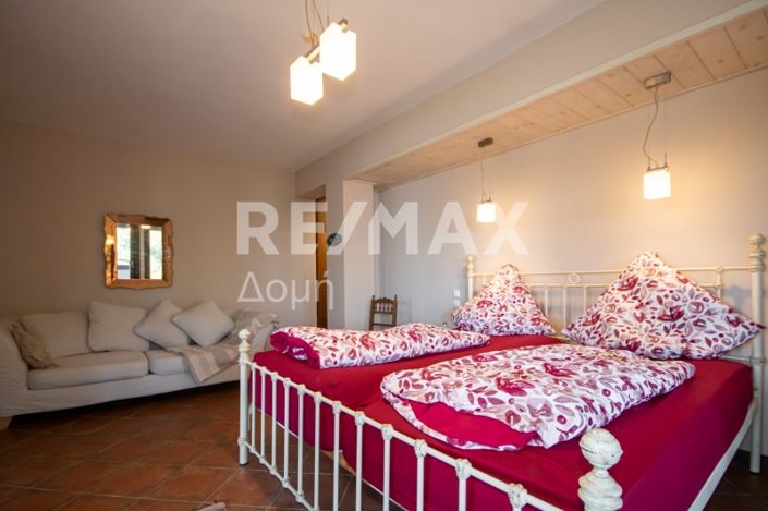 Image No.35-3 Bed House for sale