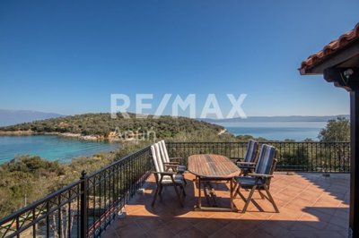 1 - Magnésie, Maison