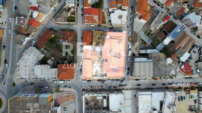 Image No.16-16 Bed Property for sale