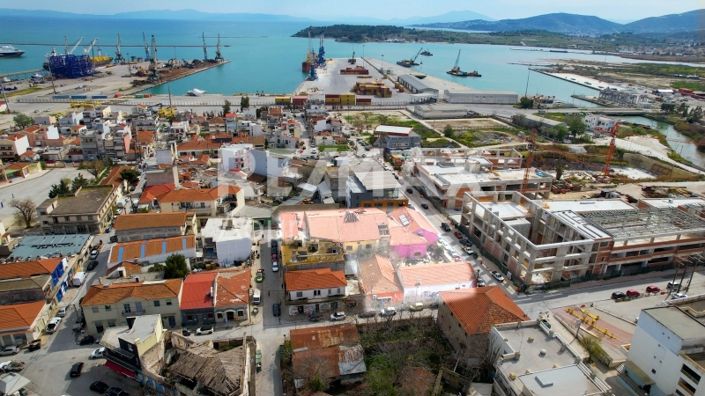 Image No.39-16 Bed Property for sale