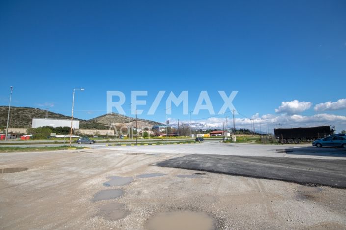 Image No.36-2 Bed Property for sale