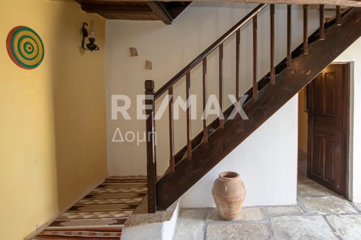 Image No.28-3 Bed Maisonette for sale