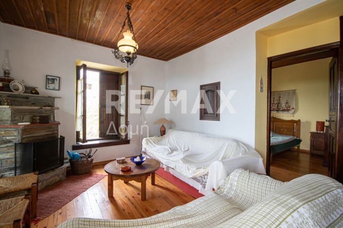 Image No.43-3 Bed Maisonette for sale